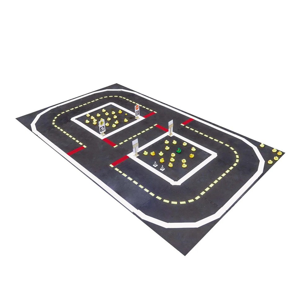 Minimal Duckietown with intersections