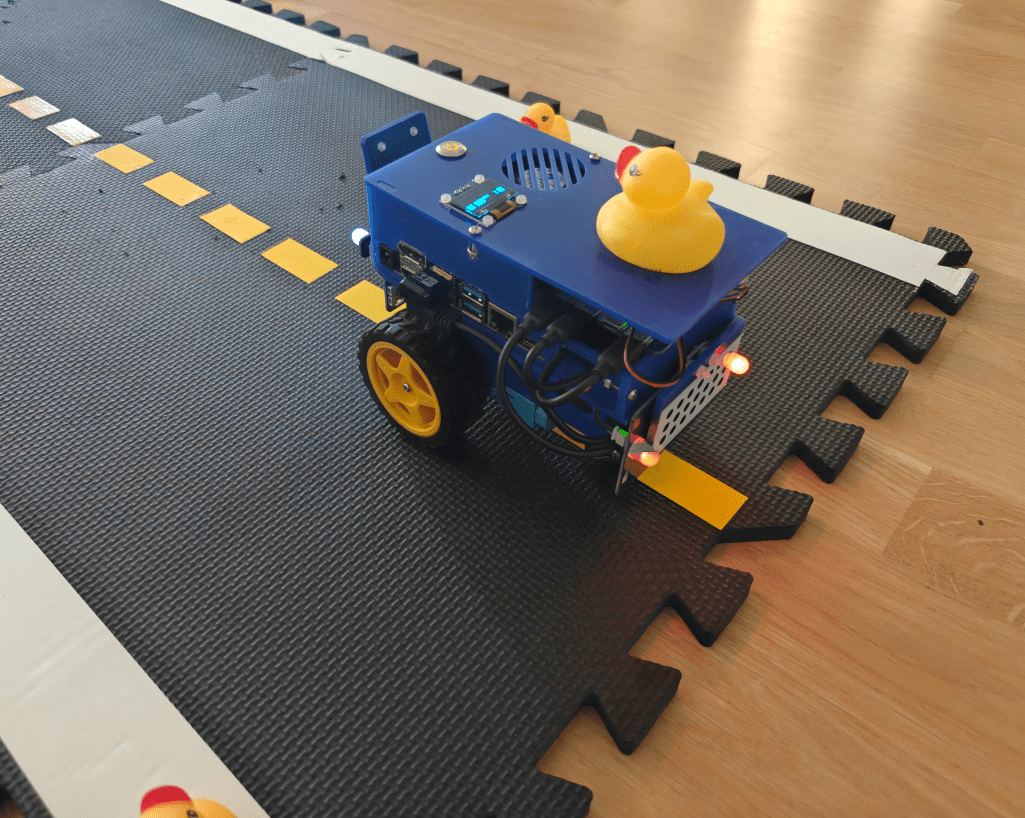 Straight line for Duckiebot wheel/odometry/kinematics calibration procedure